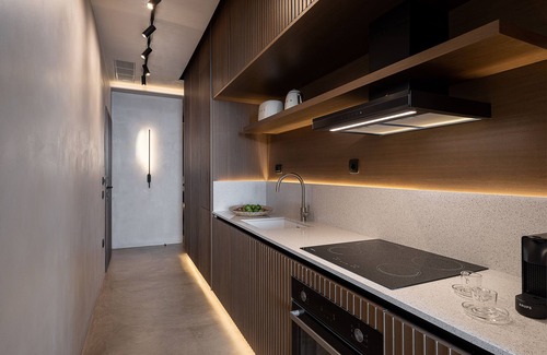 Agios Nikolaos Apartment | Seannamon Luxury Suite 3 - steps from the beach