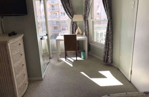 Diamond Beach Condo | SEAPOINTE VILLAGE - Newly redone Beachfront Getaway!