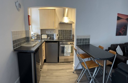 Hele Apartment | searock 6 lovely and contempory one bedroom apartment sleeps 4 max level walking