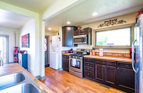 Thomas House | Sears Roebuck House - 248 Spruce Street, Thomas