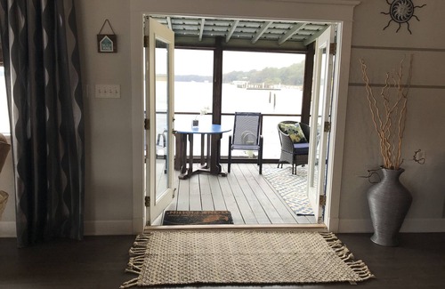 Crescent City Cottage | Seas the Day Cottage is built over the water for fantastic fishing & lake views.