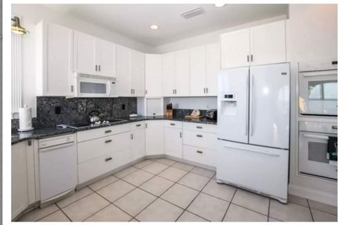 Avalon by the Sea House | "Seas the Day" (Week or Month) on Ormond Beach with Pool and Ocean Views