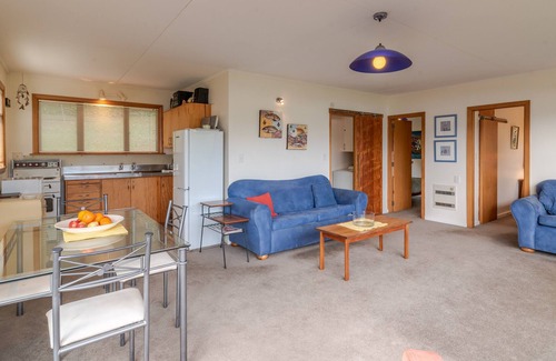 Akaroa House | Seascape and Serenity - Akaroa Bach