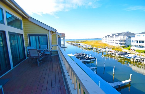 Heron Harbour Isle Condo | Seascape-Heron Harbour 206-10-Baywater 120th St,Free WiFi,Pool,W/D,AC