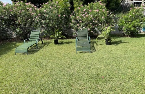 Saint George Parish Apartment | Seascape Modern Apt Near Airport