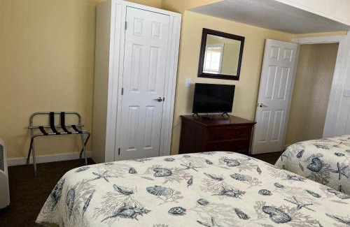 Port Aransas Hotel | Seashell Village Resort near the beach with kitchens