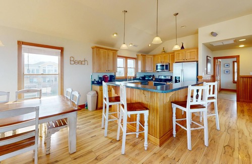 Corolla House | Seaside 3 night stays available for last minute bookings! Panoramic Views