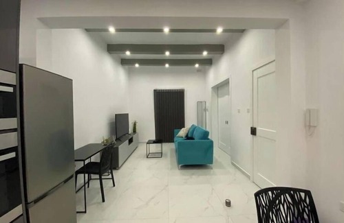 Madliena Apartment | Seaside Apartment in Gzira