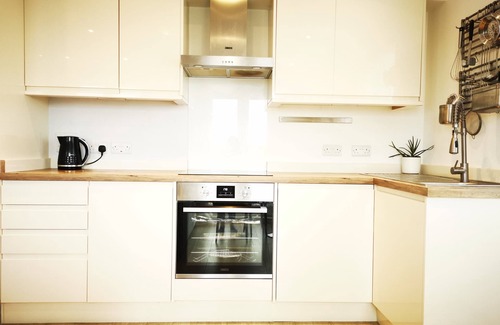 East Wittering Apartment | Seaside Apartment in the Heart of East Wittering Village