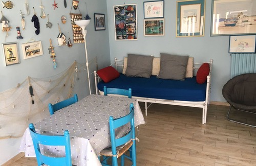 Terracina House | Seaside apartment with garden