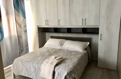 Mondolfo Apartment | SEASIDE CHALET WITH POOL