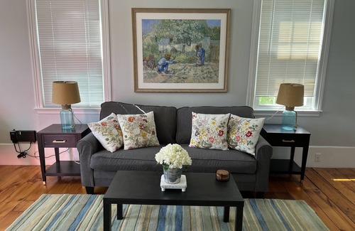Swampscott Apartment | Seaside community walk to beaches and restaurants.