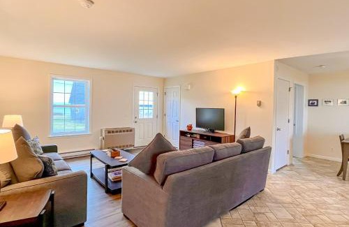 Martinsville House | Seaside Cottage