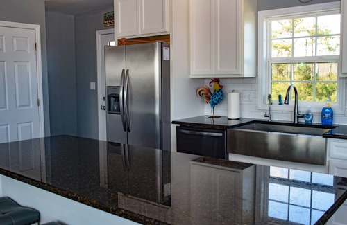 Davis House | Seaside Cottage with waterview, boat access & above ground pool!