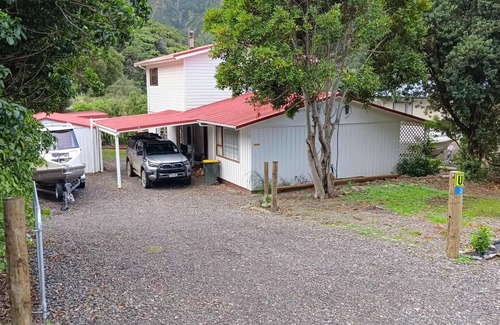 Hakahaka House | Seaside Escape in Hakahaka Bay – Relax & Unwind