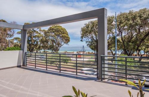 Rockingham Apartment | Seaside Escape Rockingham