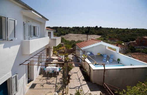 Veliki Drvenik House | Seaside family friendly house with a swimming pool Drvenik Veliki, Drvenik (K-22085)