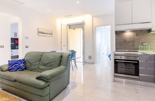 Calambrone Apartment | Seaside Flat with Swimming Pool and Private Parking