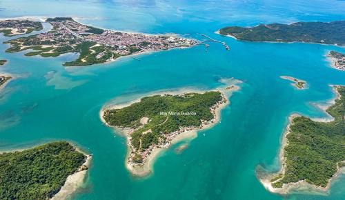 Madre de Deus House | Seaside Getaway Suite on Maria Guarda Island BAH078