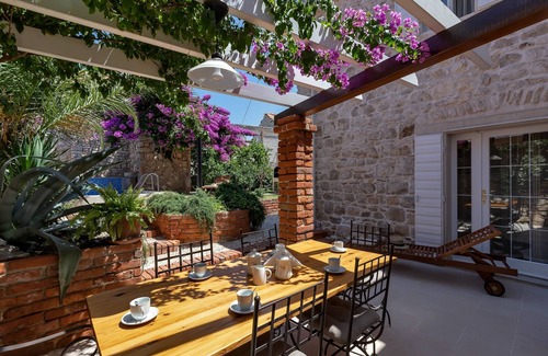 Sutivan House | Seaside house with a swimming pool Sutivan, Brač (K-16300)