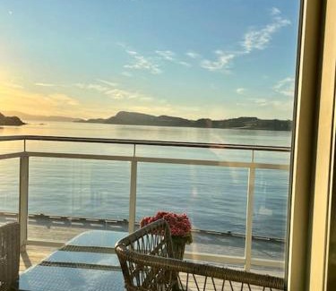 Buvika House | seaside house with stunning sunsets & sun all day Near Trondheim