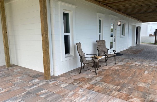 Marineland Acres House | Seaside King Suite, a minute from the ocean