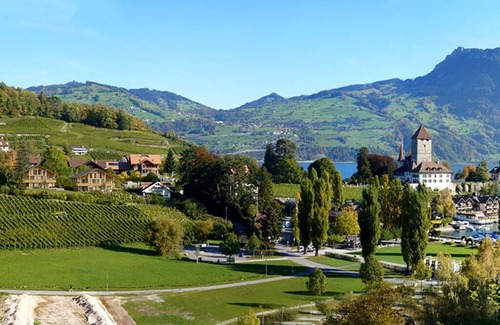 Spiez Villa | Seaside Lodge * in the most beautiful bay in Europe