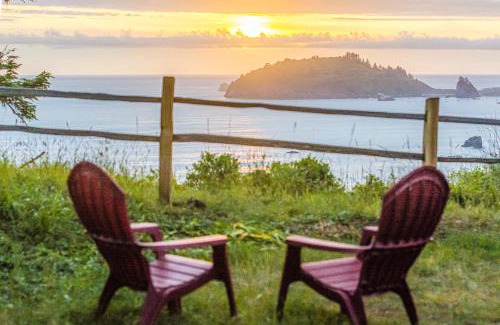 Westhaven-Moonstone House | Seaside Meadow