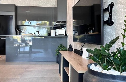 Papastavraiika Apartment | Seaside one bedroom apartment in beautiful Porto Cheli