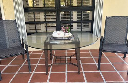 Bahamas Terrace Villa | Seaside/Poolside villa 3 min walk to beach