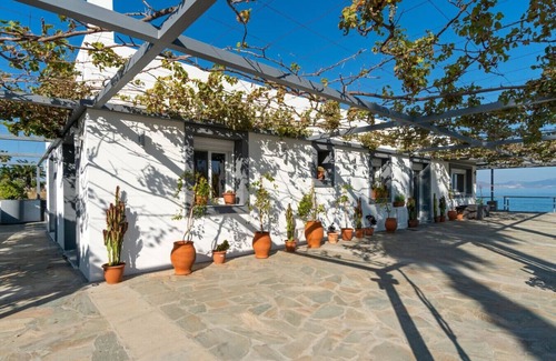 Psalidi Villa | Seaside Private Beach Paradise