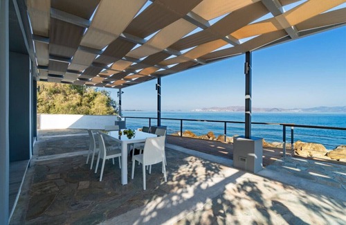 Psalidi Villa | Seaside Private Beach Villa 3BR w/3.5 BA