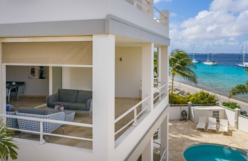 Playa Apartment | Seaside Queen Suite in Kralendijk