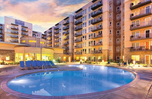 Seaside Gilbert District Condo | Seaside Resort - 2 Bedroom 2 Bath - Assignment 3