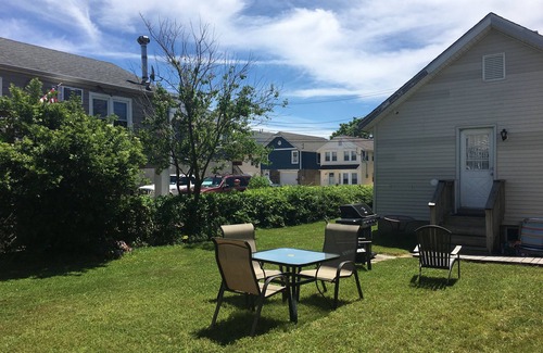 Seaside Heights House | Seaside Retreat Cottage has been totally renovated and lots of backyard space!