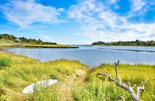 Eastham House | Seaside Retreat w Private Beach Landing