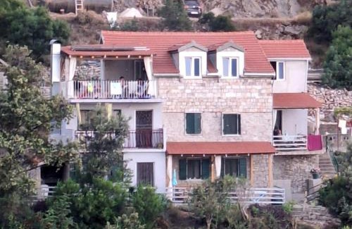 Gdinj Apartment | Seaside secluded apartments Cove Pobij, Hvar - 7506