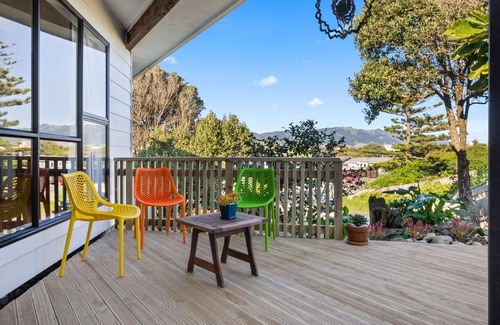 Te Horo Beach House | Seaside Sensation - Te Horo Beach Holiday Home