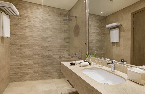 El Quseir Hotel | Seaside Serenity | 3 Poolside Rooms + Spa, Yoga, Tennis & Coral Reef Diving