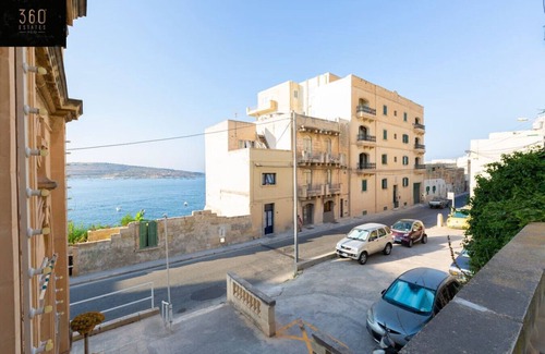 St. Paul's Bay Villa | Seaside Serenity – St. Paul’s Bay Villa with Pool