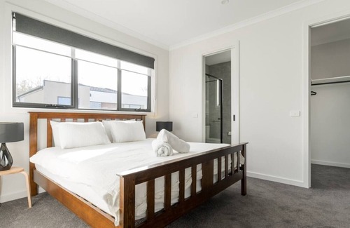 Seaford House | Seaside Serenity Modern Seaford Family Living