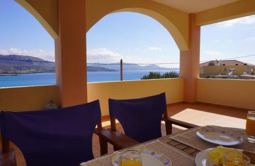Papadhianika Apartment | Seaside Serenity