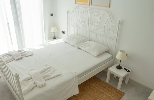 Turgutreis Villa | Seaside Serenity in Bodrum: Luxury Retreat w View