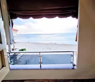 Ras El Bar Apartment | Seaside Serenity Las Alba seaview retreat