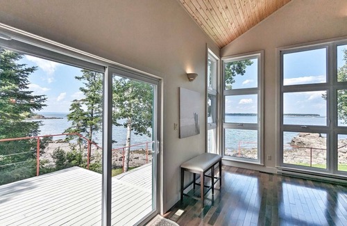 Grande-Cascapedia Cottage | Seaside Serenity - Private Waterfront Escape by the Bay of Chaleur