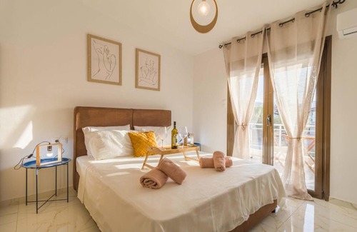 Loutra Oraias Elenis Apartment | Seaside Serenity Suite in Loutra