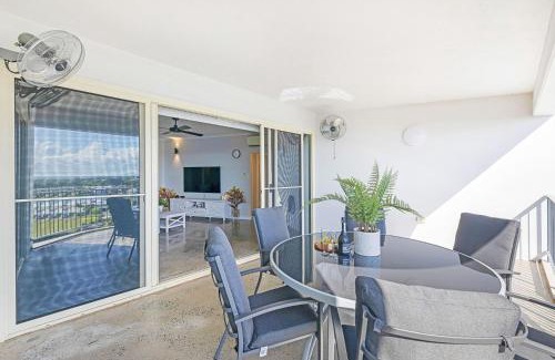 Cullen Bay Apartment | Seaside Serenity Tranquil Retreat in Scenic Cullen Bay