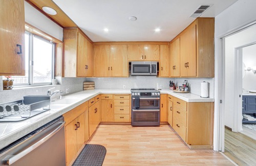 Seaside House | Seaside Vacation Rental w/Patio Near Monterey Bay