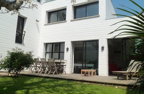 Dinard House | Seaside Villa