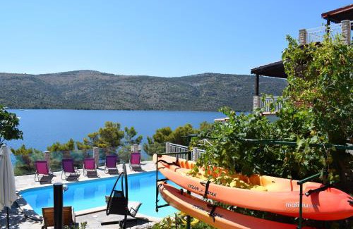 Poljica Villa | Seaside Villa near Trogir - Poljica
